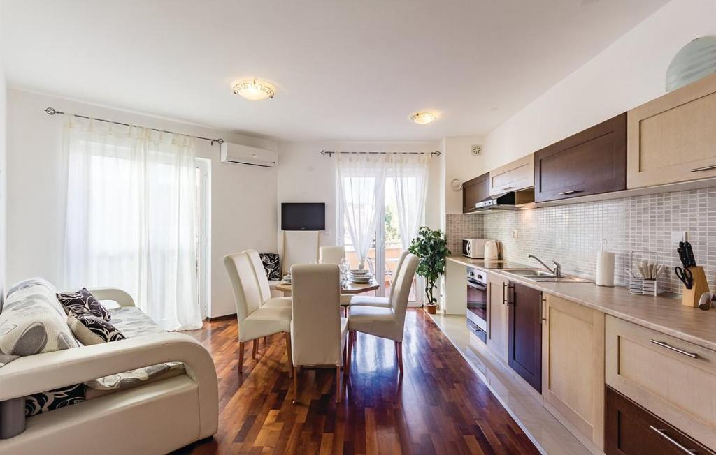 Apartments - Villa Oliva Премантура Екстериор снимка